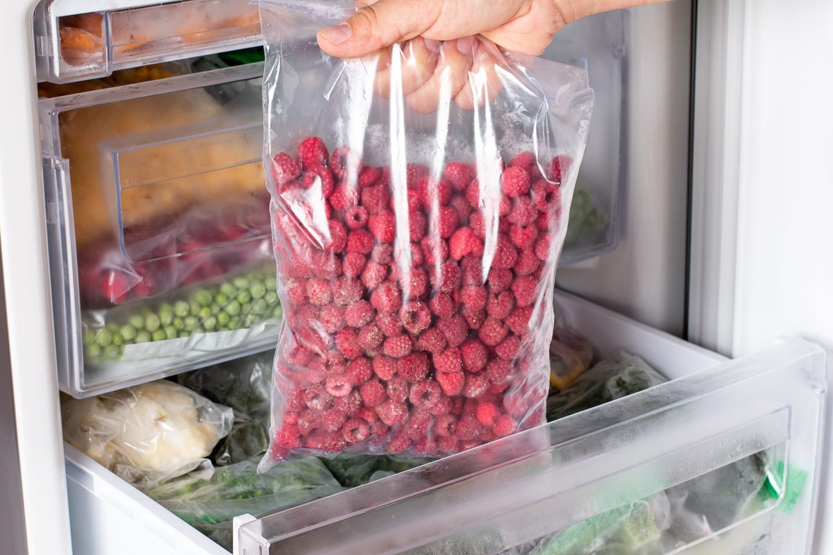 berries in a zip-loc bag